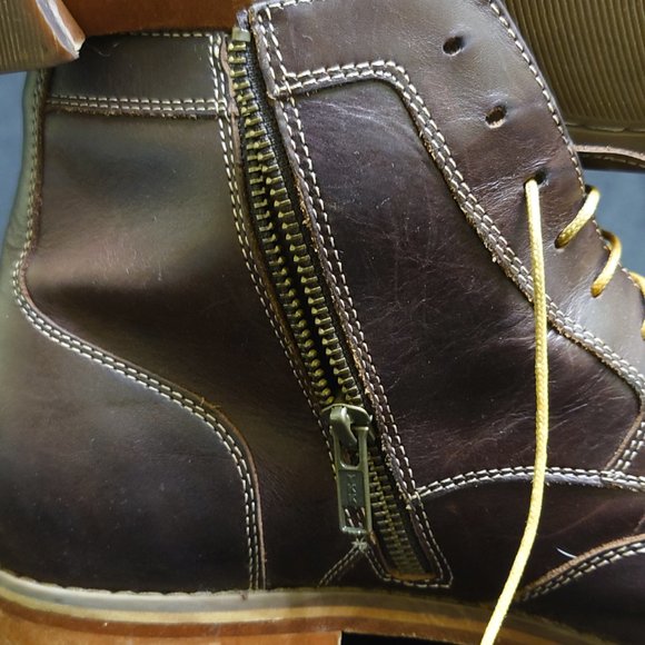 Johnston and Murphy Chukka Boots main image 10